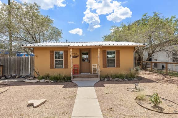 The Cowboy House - Rustic charm